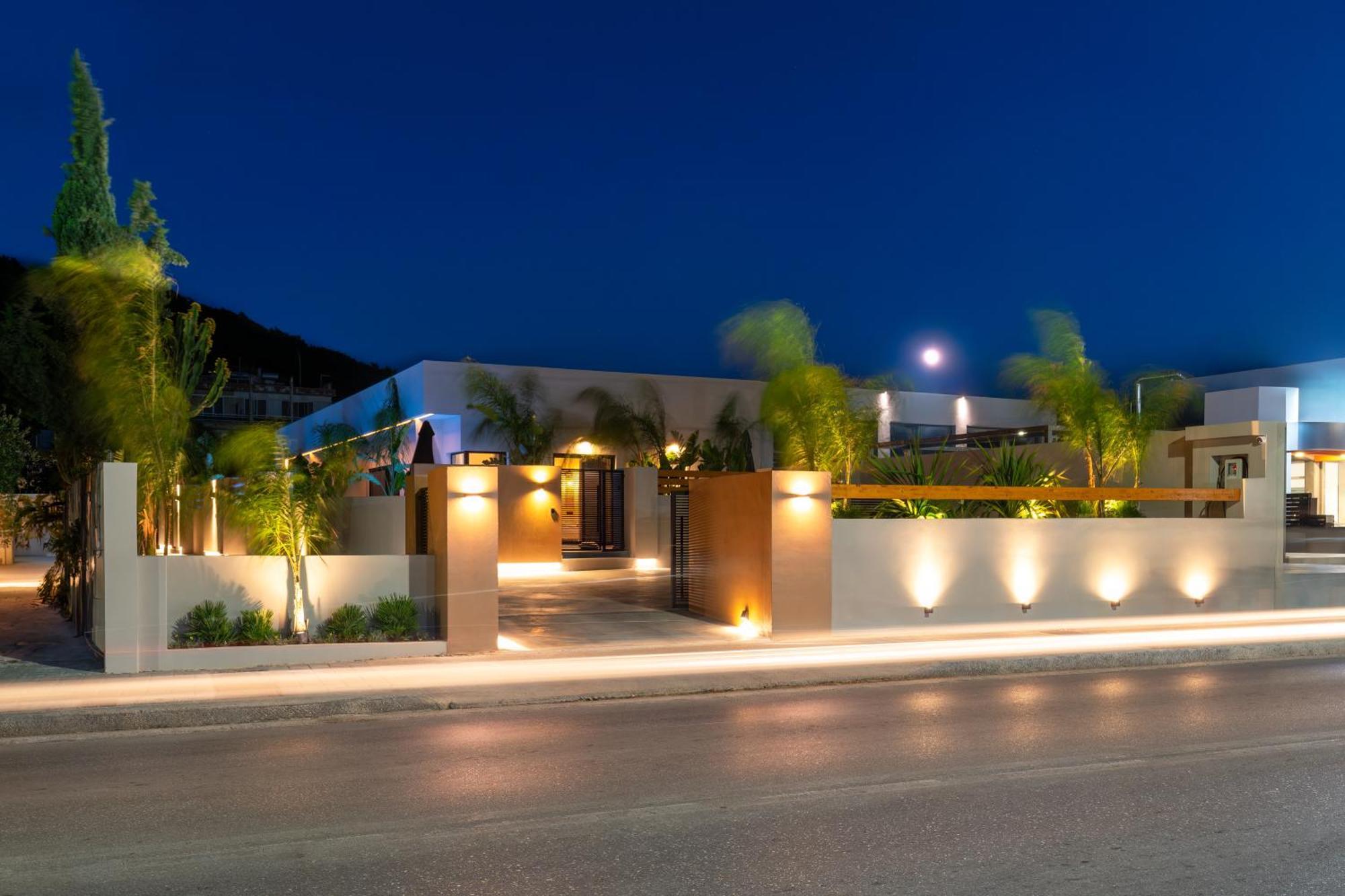 Afesou Suites Ялисос Екстериор снимка